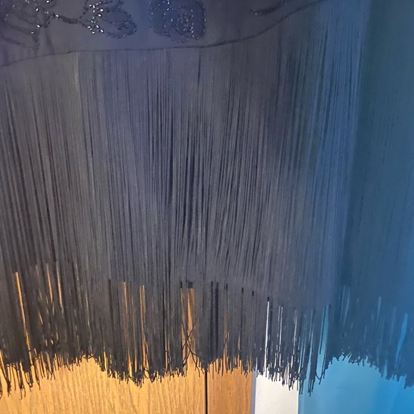 Moshita contour woman’s embleshed suit set - Picture 13 of 13